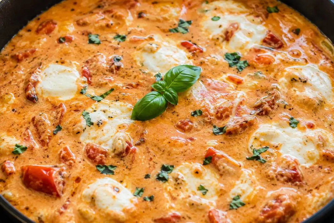 tomate mozzarella soße